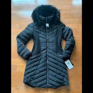 🖤DKNY ZIP FRONT FAUX FUR TRIM PUFFER JACKET/COAT